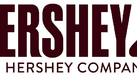 近日,品牌正在尝试一些变化——更换 logo.